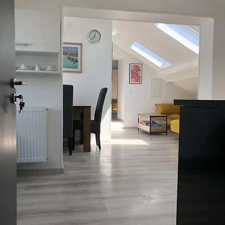 Mansarde 2 Apartment