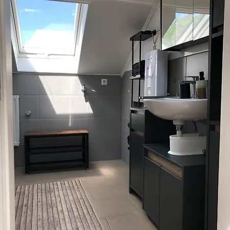 Mansarde 2 * Roth an der Our