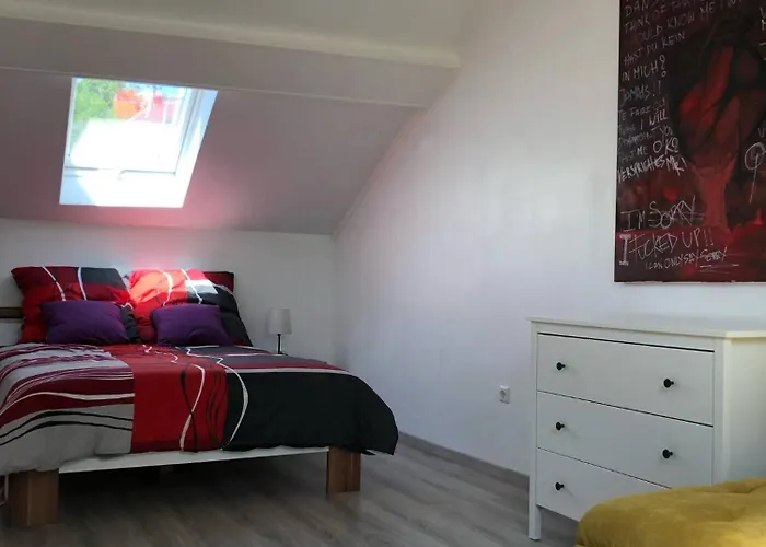 Mansarde 2 * Roth an der Our