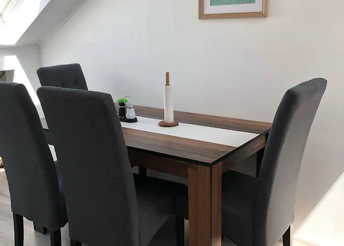 Mansarde 2 * Roth an der Our