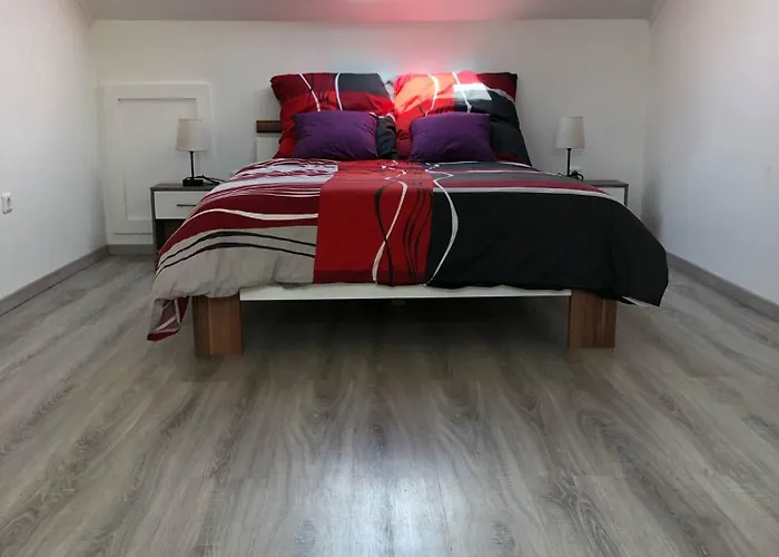 Διαμέρισμα Mansarde 2 *